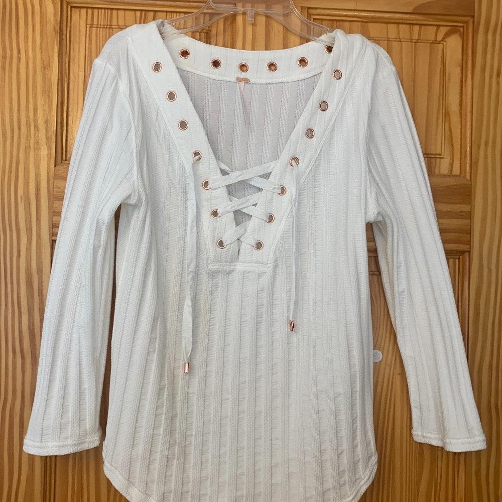 Free People White Top - Size US L